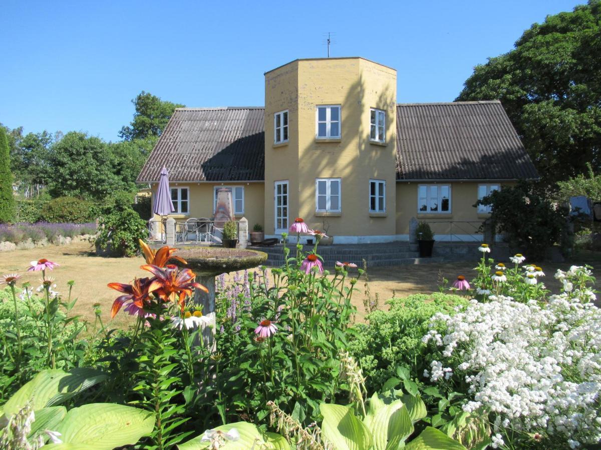 Hotel Okker Gokker Garden Allingåbro Esterno foto